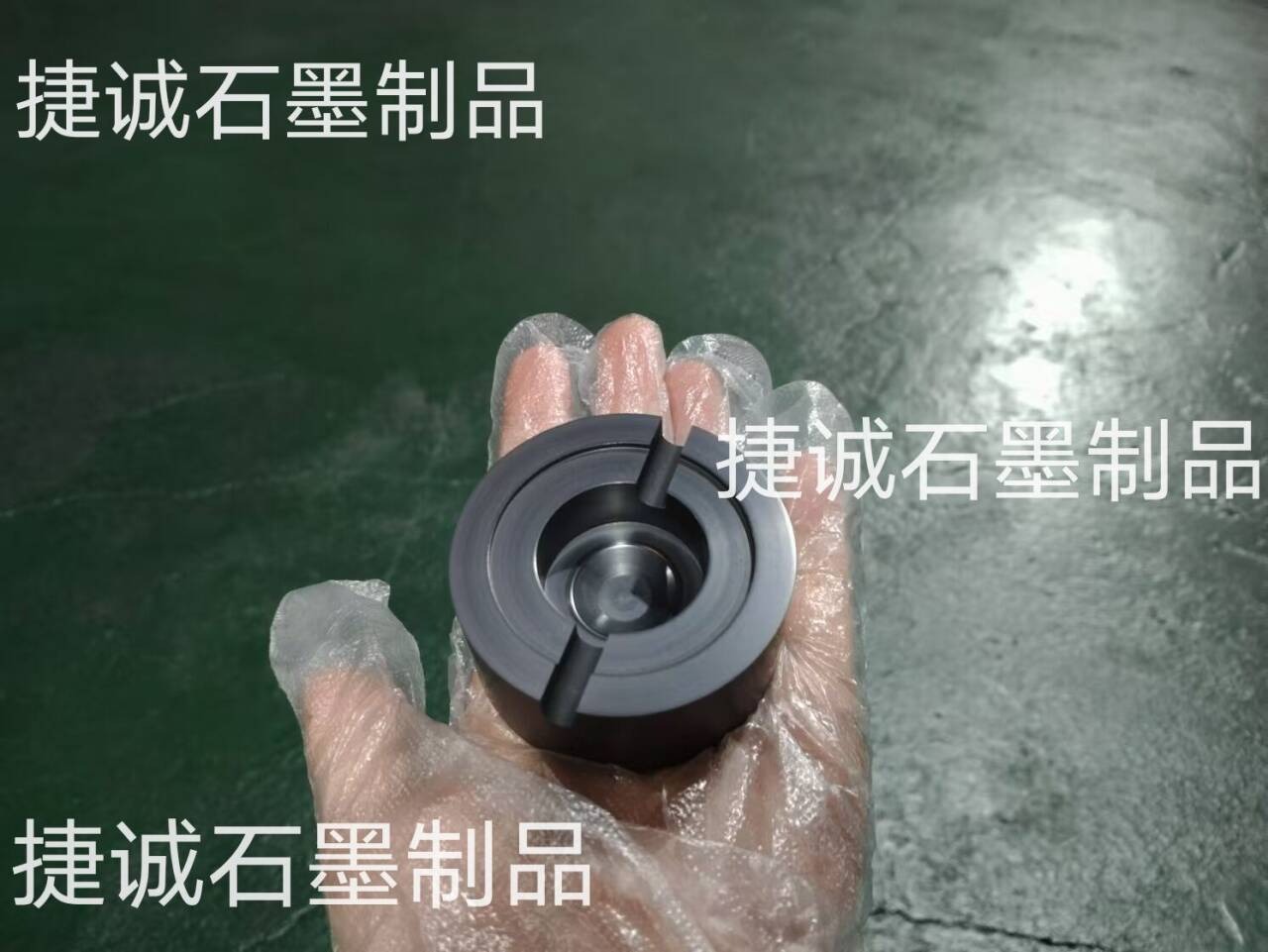 抗氧化石墨坩堝，石墨匣缽坩堝，石墨坩堝加工，光譜純石墨坩堝，石墨坩堝加工廠，分析儀器石墨坩堝，高純石墨坩堝，高純石墨坩堝加工，石墨坩堝生產(chǎn)廠家