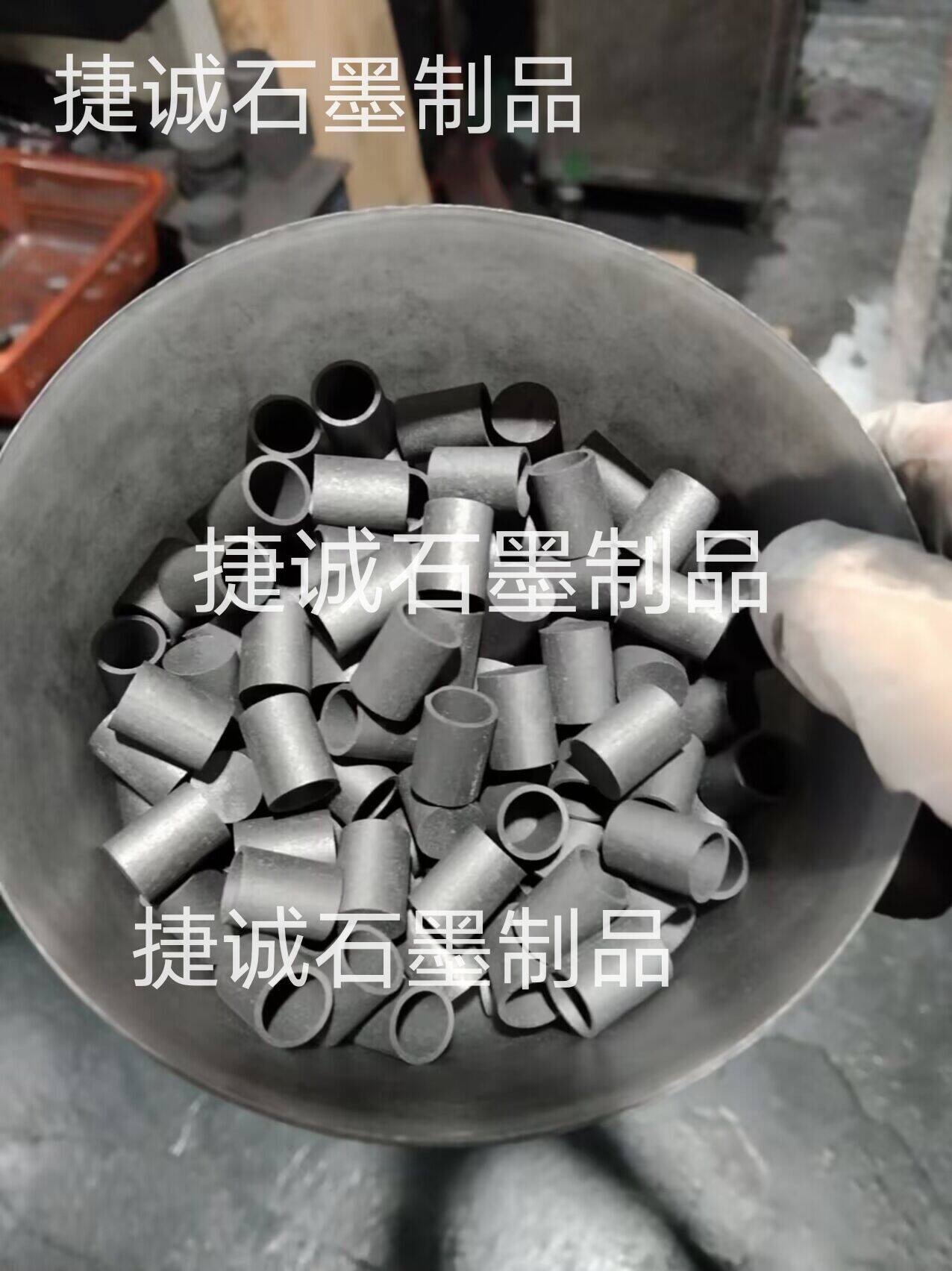 石墨坩堝，高純石墨坩堝，精密石墨坩堝，石墨匣缽坩堝，分析儀器石墨坩堝，光譜純石墨坩堝，石墨坩堝加工，高純石墨坩堝，石墨坩堝加工廠，石墨坩堝生產(chǎn)廠家